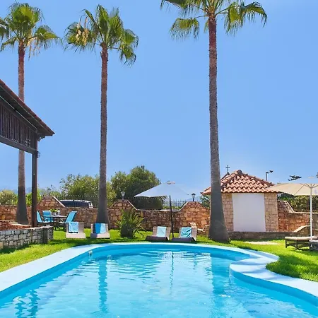 Villa Miloniana Private Pool, Jacuzzi And Gym Вилла Ханья