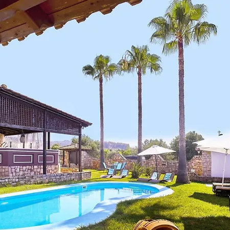 Villa Miloniana Private Pool, Jacuzzi And Gym Вилла Ханья
